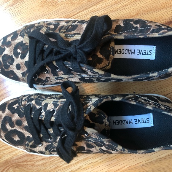 Steve Madden Leopard Print Platform Sneakers! - Picture 4 of 10
